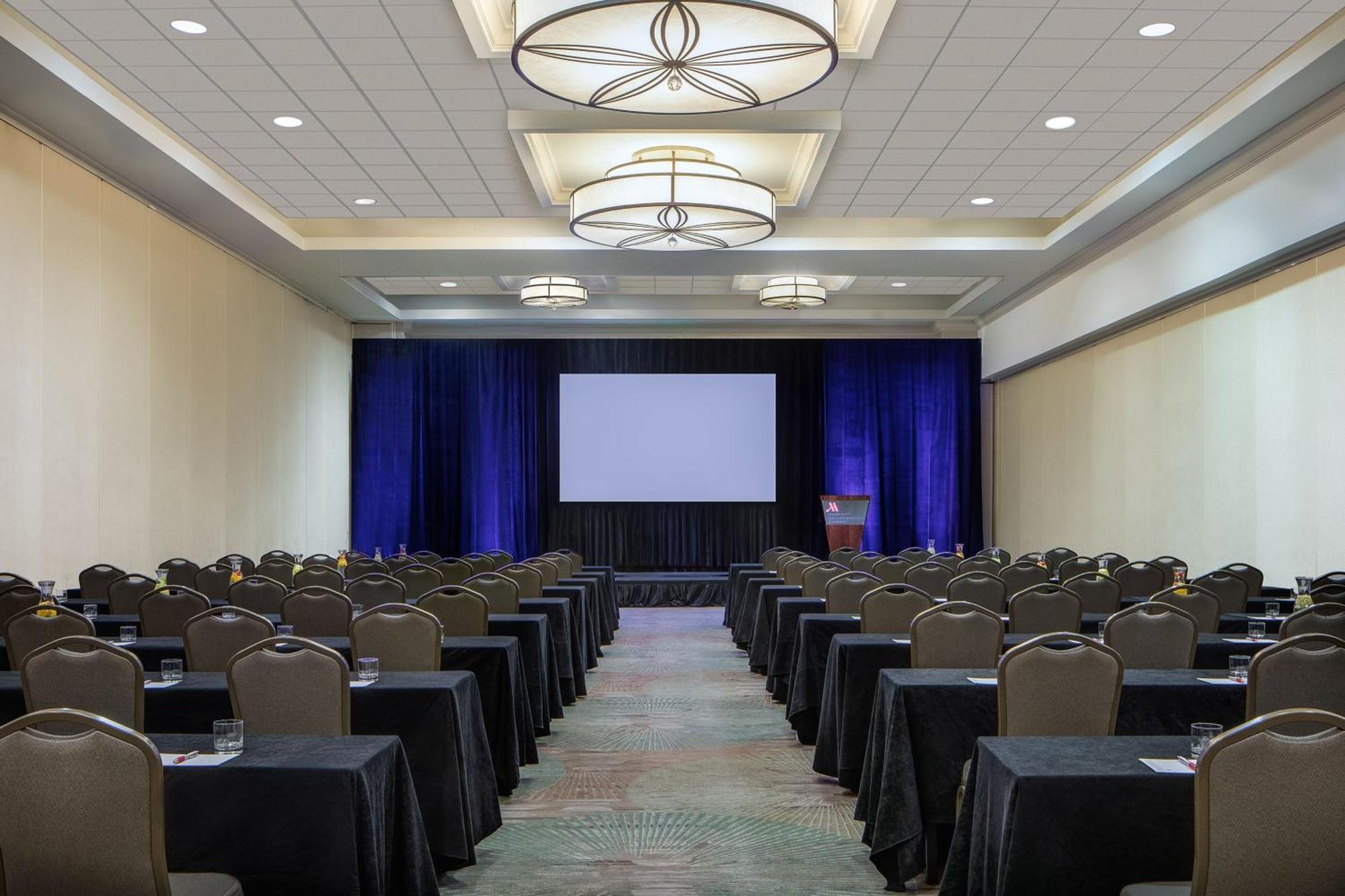 Dallas-Addison Marriott Quorum By The Galleria Екстер'єр фото